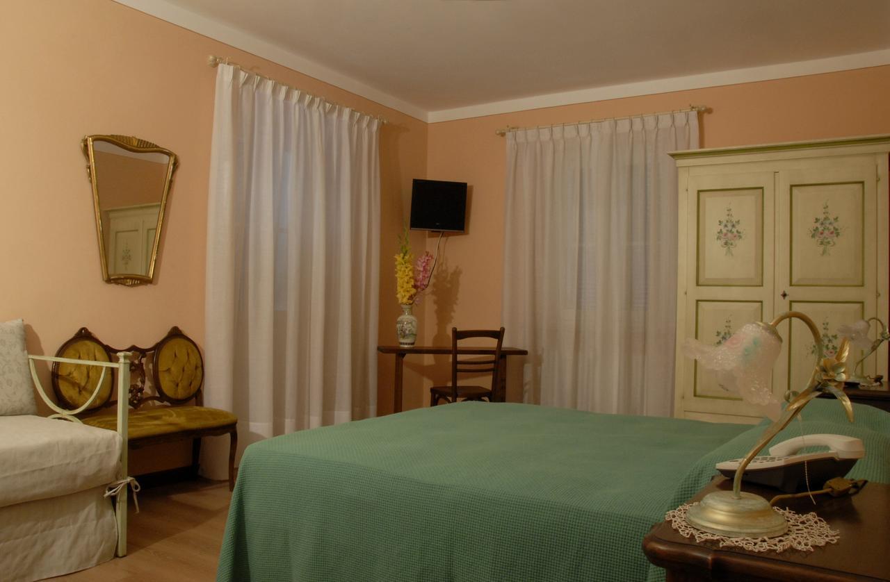 B&B Le Camelie Domodossola Kültér fotó
